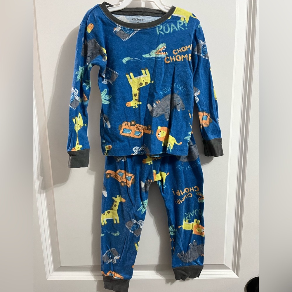 (3/$14) Carters Pajamas pjs Size 3T